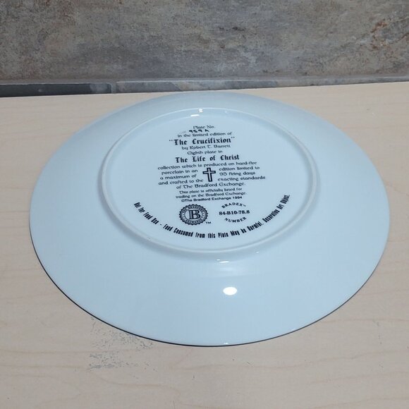 The Crucifixion Plate Robert T Barrett  Life of Christ Bradford Exchange 1994 - Picture 7 of 12